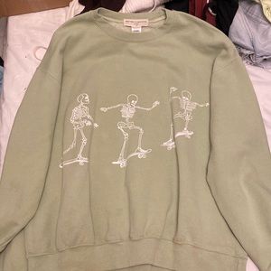 Project Social T-Urban Outfitters green skating skeletons crewneck